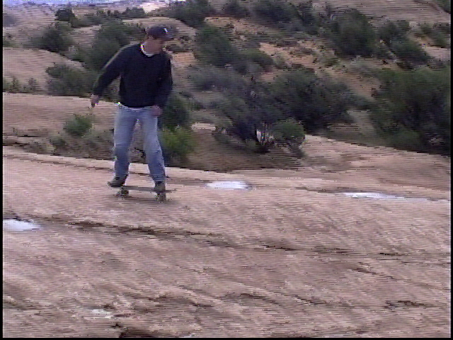 sk8GateLuke.jpg (230958 bytes)